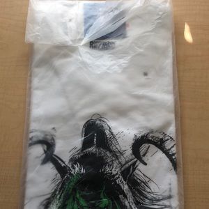 Uniqlo blizzard world of Warcraft illidan graphic t shirt white medium